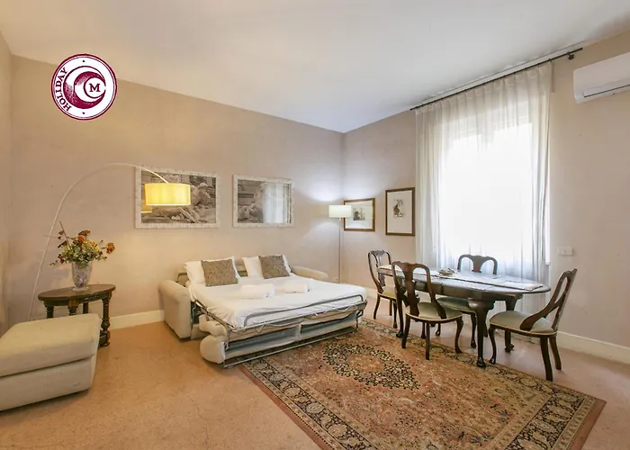 C M Piazza Cavour Elegant Flat Rzym